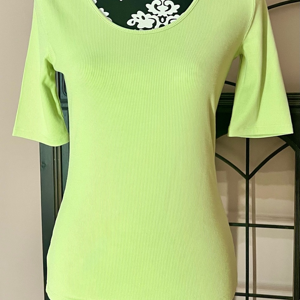 VINCE Ribbed Elbow Sleeved Scoop Neck Top